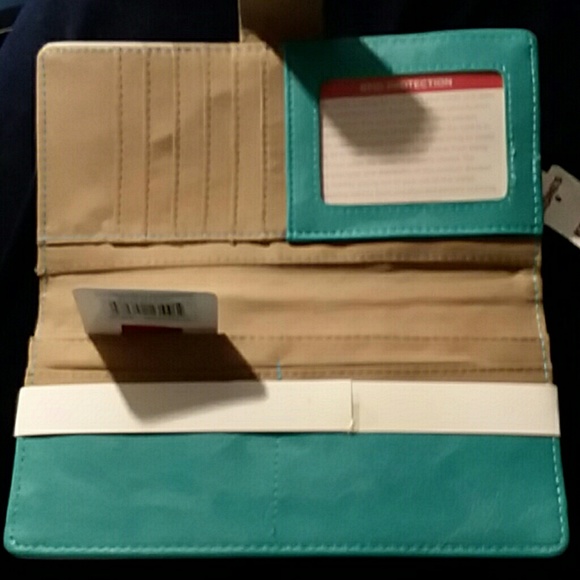 Relic checkbook size wallet - Picture 2 of 3